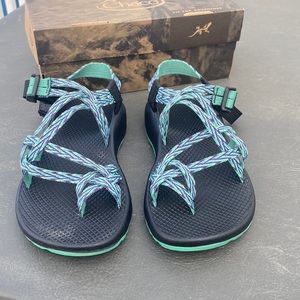 EUC Women’s ZX2 classic Chaco Sandals size 7 wide